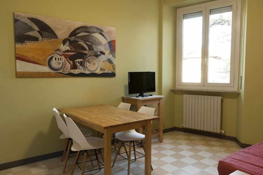Ospitaci Appartamenti Viale Mezzetti Foligno Eksteriør bilde